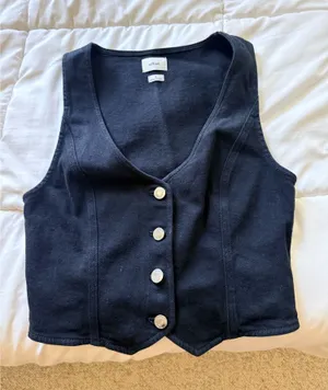 Aritzia Wilfred Vest Top Black thumbnail 1