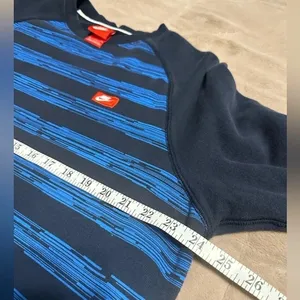 Nike Sweatshirt Size XL Men’s Women’s Crewneck Stripes Blue Pullover thumbnail 5