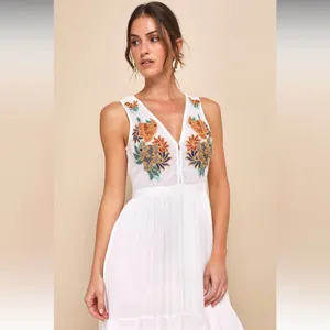 Lulu's XXS Maxi Dress White Embroidered Floral Vacation Cottage Coastal Boho thumbnail 5
