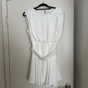 White flowy mini dress Size M thumbnail 5