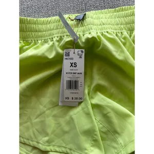 Adidas W PCR SNP WVN Women Training Shorts Pulse Lime HK7553‎ XS NWT thumbnail 3