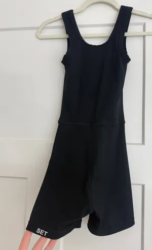 Set Active one piece thumbnail 1