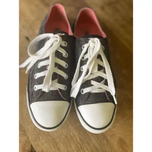Converse All Star Low Top Sneakers Black Denim with Pink Interior Women’s Sz 6 thumbnail 2