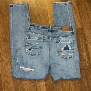 American Eagle Stretch Ripped Mom Jeans thumbnail 3