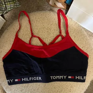 Tommy Hilfiger Sports Bra thumbnail 1