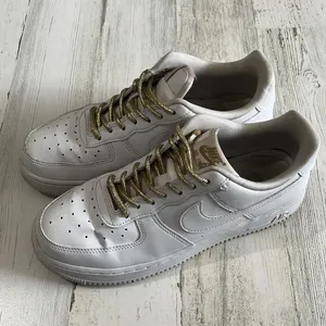 Nike AirForce Ones Size 8.5 thumbnail 3