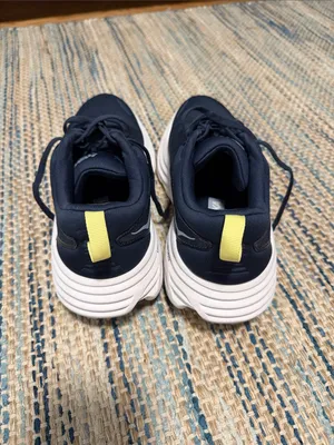 HOKA Bondi 8 Sneakers thumbnail 4