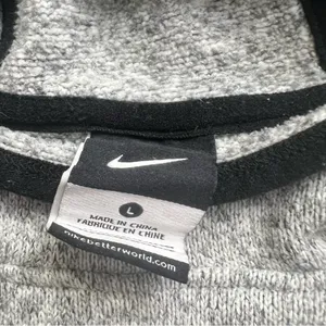 Nike Therma-Fit Gray Hoodie Sweatshirt – Size Large (Fits Smaller) thumbnail 2