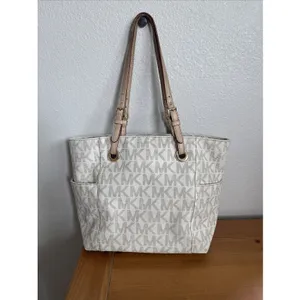 Michael Kors - Jet Set Signature - Vanilla Tote Bag thumbnail 5