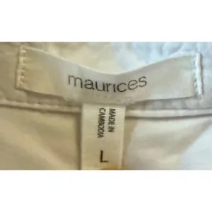 Maurices White Button Down Shirt Size L Long Sleeve Pocket thumbnail 2