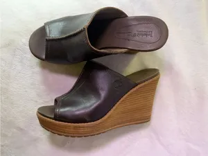 Timberland Women’s Black Leather Wedge Slide Sandals thumbnail 9