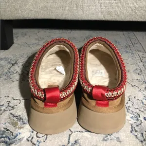 UGG Tazz Platform Slippers in Chestnut thumbnail 6