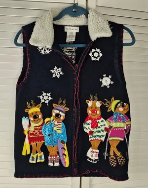 White‎ Stag Womens Embroidered Reindeer Full Zip Sweater Vest Small 4 6 thumbnail 1
