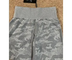 NVGTN NWT Seamless Shorts Size Medium Gray Camo thumbnail 6