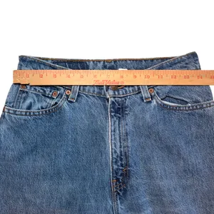 Vintage Levi’s 512 High Waisted Slim Fit Tapered Leg Medium Wash Jeans 28” thumbnail 4
