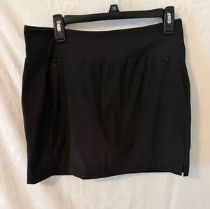 Athleta Black Athletic Skort with Side Zip Pockets thumbnail 1