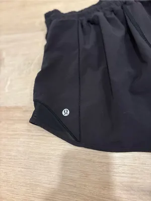 Lululemon Hotty Hot Shorts In Black Size 6 Tall thumbnail 5
