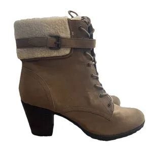 Unisa Womens Size 11 Lace Up Block Heel Boots Faux Fur Lined Ankle Booties New thumbnail 1