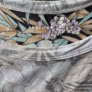 American Eagle Floral Women's Top thumbnail 2