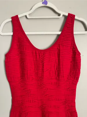 2 HEARTS Sleeveless Red Textured Bodycon Dress Sz OS thumbnail 3