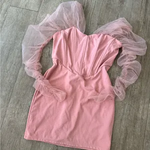 🍒BUNDLE 2 ITEMS FOR $8✨ 🌸BOUTIQUE off shoulders mini dress ✨ thumbnail 7