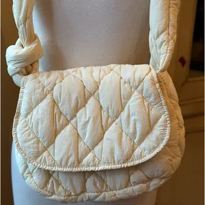 White creamy quilted bag thumbnail 1