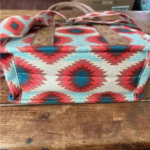 Wrangler Women's Aztec Pattern Tote Bag NWOT thumbnail 6