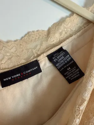 Lace blouse thumbnail 3