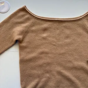 Cris Cashmere Sweater Womens Small Tan‎ Boatneck 3/4 Sleeve 100% Cashmere thumbnail 3