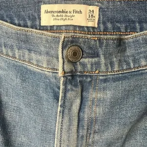 Abercrombie & Fitch Ankle Straight Ultra HR Medium Wash Jeans 18/34 #762 thumbnail 5
