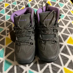 Bear paw hiking boots thumbnail 3