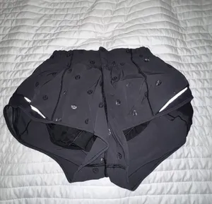 Lululemon RARE  Hotty Hot Short Polka Dot Logo thumbnail 3