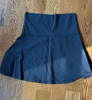 Brandy Melville Top thumbnail 1