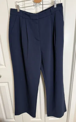 Abercrombie & Fitch Wide Leg High Rise Pleated Pants Size 16L/ 33 Blue 32.5 L thumbnail 1