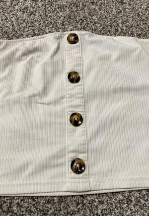 Chic White Ribbed Faux Button Tube Top Size M thumbnail 3