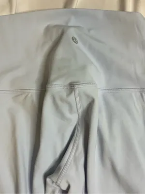 Lululemon no line align size 8 has bleach stain thumbnail 3