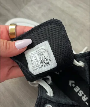 Converse Black High-Tops thumbnail 4