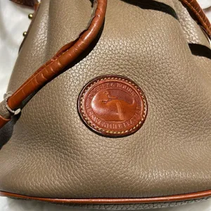Dooney & Bourke Pebble Grain Drawstring Bucket Bag‎ Crossbody Fisherman Core B89 thumbnail 3