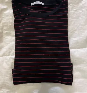 Red & Black Striped Long Sleeve Crop Top T Shirt Size Small thumbnail 5