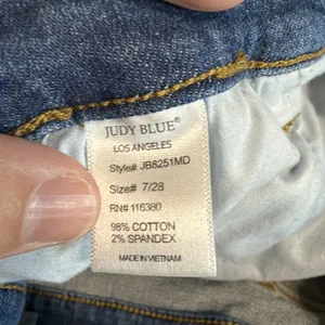 Judy Blue Distressed Skinny Jeans Blue Mid Rise Raw Hem Cuffed‎ Denim 30x28 thumbnail 10