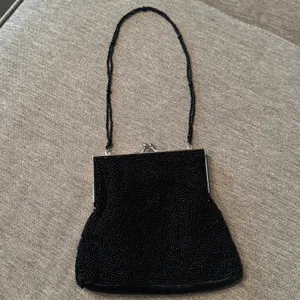 Y2K Style Black Beaded Floral Embroidered Kiss Lock Evening Bag Clutch Purse thumbnail 14