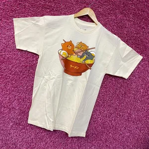 Ramen cat beige Tshirt size medium thumbnail 3