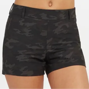 SPANX Sunshine 6” pull on shorts dark camo size large style 50213R thumbnail 1