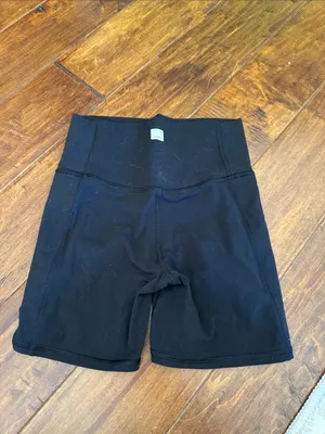 Vuori Black High-Rise Bike Shorts thumbnail 2