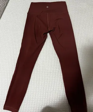 Lululemon Wunder Train High-Rise Tight 15" - size 4 thumbnail 1