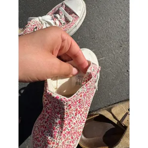 Converse Hightop floral spring womens size 7 thumbnail 7