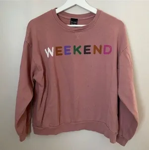 Blank Paige Sweatshirt Crewneck Weekend Graphic Pink Casual Athleisure Trendy thumbnail 1