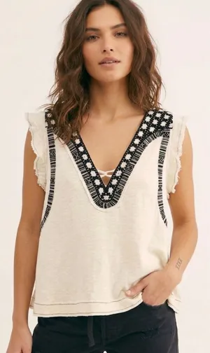 Free People‎ Market Place Embroidered V-Neck Top Ecru Combo Extra Small NEW thumbnail 1