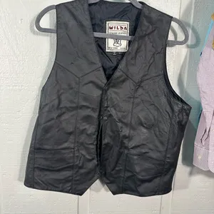 Vintage Wilda Black Genuine Leather Vest Motorcycle Riding Vest Size M EUC thumbnail 1