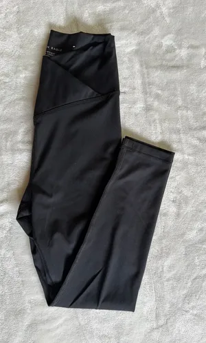 American Eagle The Lightweight Everything Crossover Leggings thumbnail 1